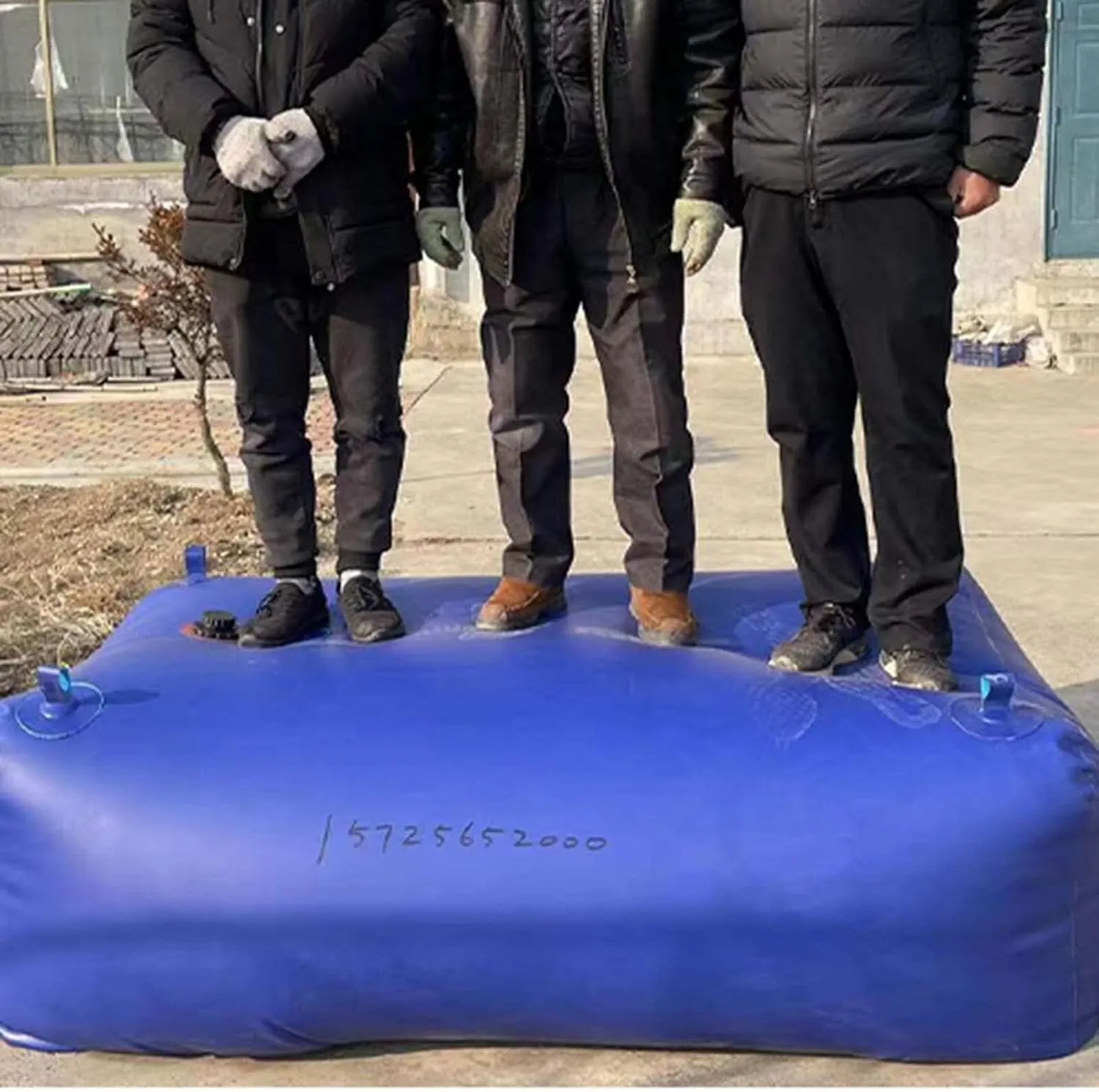 240L-4000L Foldable Outdoor Water Storage Bag with Faucet, Portable PVC Water Tank for Gardening, Camping, Emergency, and Construction Use(1000L: 1.5 * 1.2 * 0.6M)