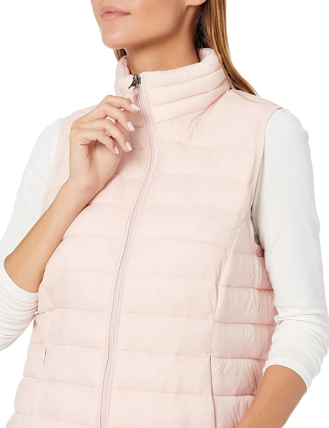 Amazon Essentials Women's Lightweight Water-Resistant Packable Puffer Vest