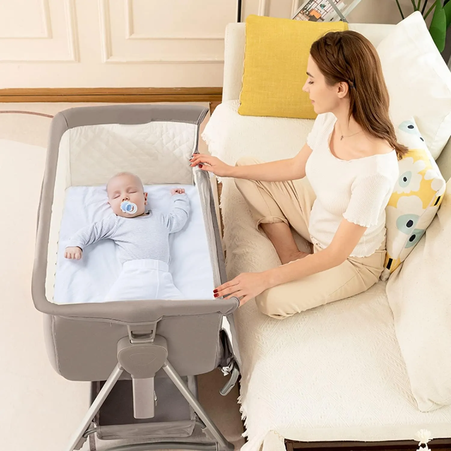 Bassinet, Bedside Sleeper for Baby, Rocking Cribs Newborn Infant Sleeping Bed, Portable Foldable Baby Travel Bed with Mattress, Height Adjust, Suit for 0-6M Bassinet (Khaki)