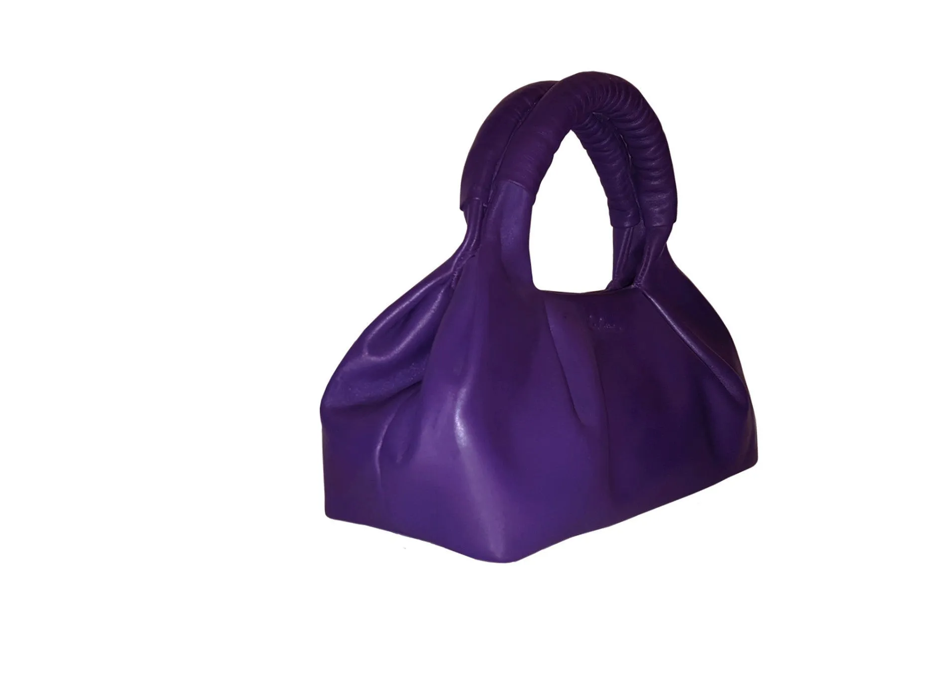 CALLAS (so soft, little but so roomy, a little hand clutch for your individual shopping needs or an Opéra event)