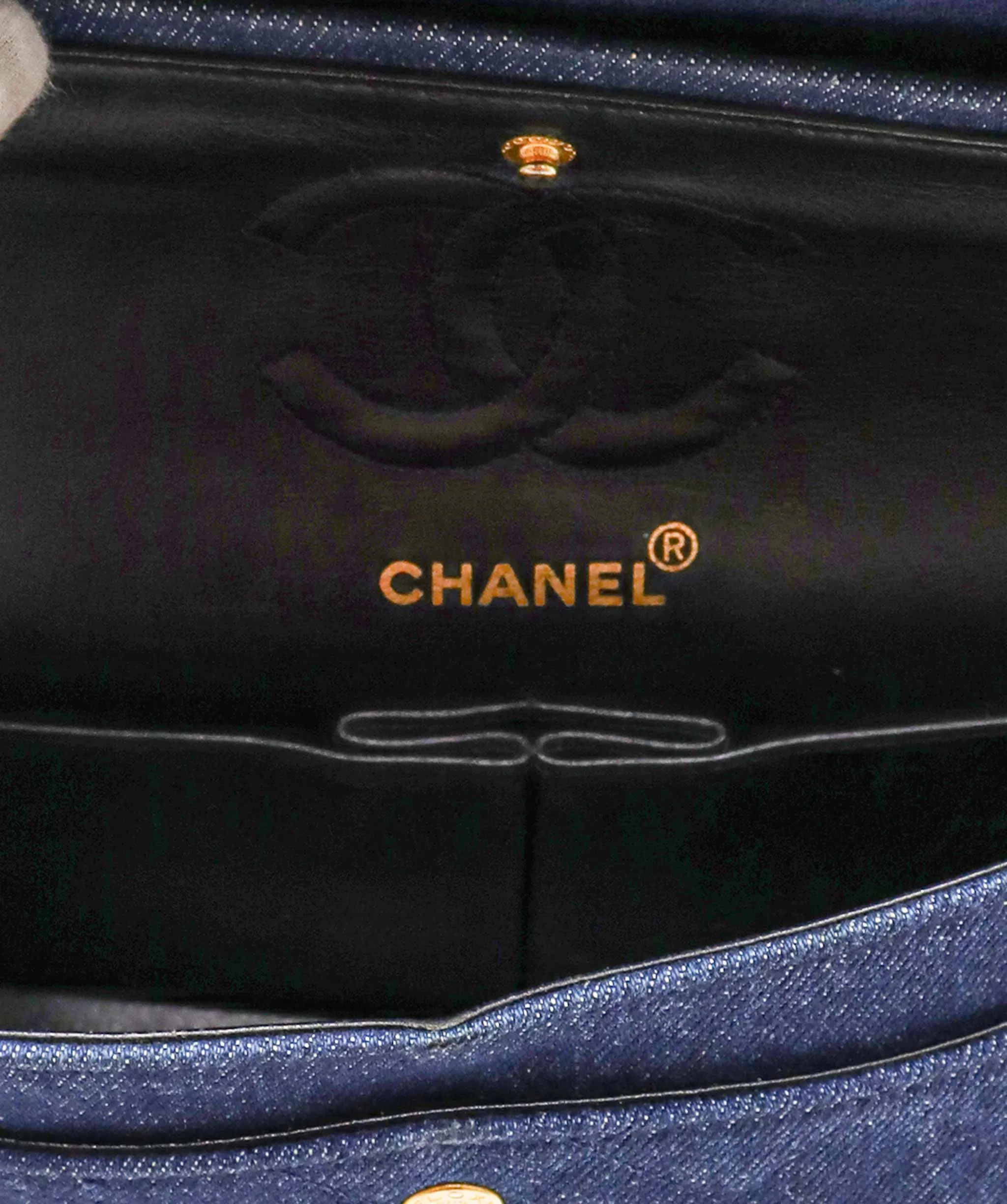 CHANEL VINTAGE CLASSIC FLAP SMALL CHAIN SHOULDER BAG BLUE DENIM 90246350 DXBS0596