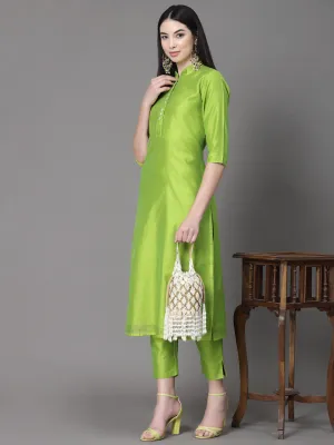 Dangle Diamond Embellished Velvet Potli