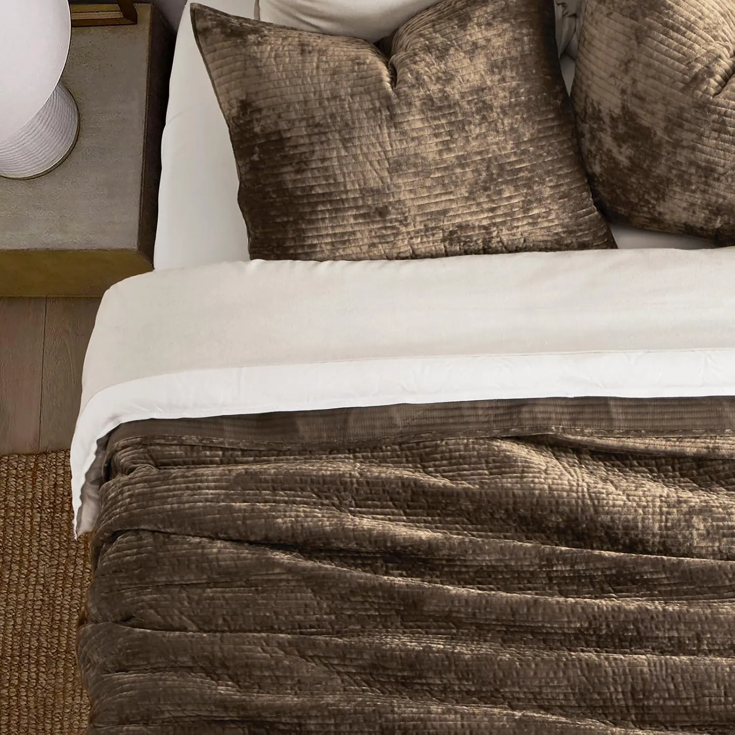 EVERGRACE Velvet Quilt Set Queen Size, Luxurious Soft Quilted Bedding Sets, Lightweight Velvet Comforter for All Season, Striped Channel Bedspread Coverlet with 2 Shams, Mushroom Brown