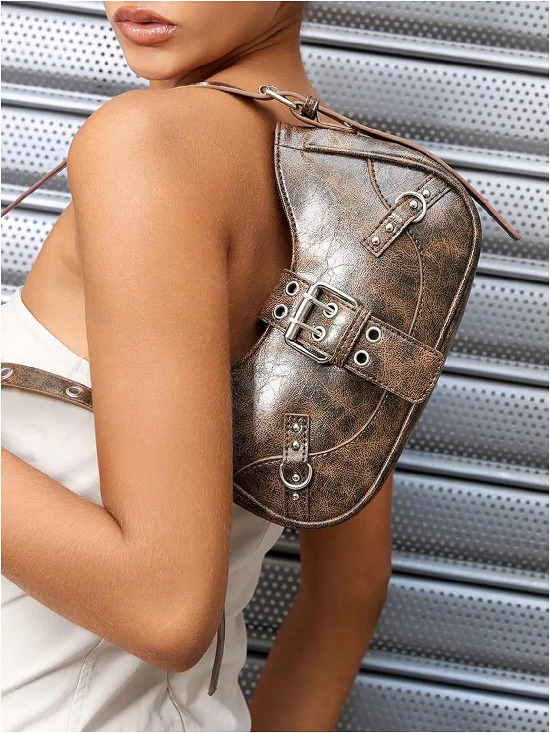 Floerns Women's Y2k Shoulder Bag Rivet Adjustable Straps Hobo Bag Punk Crossbody Purse