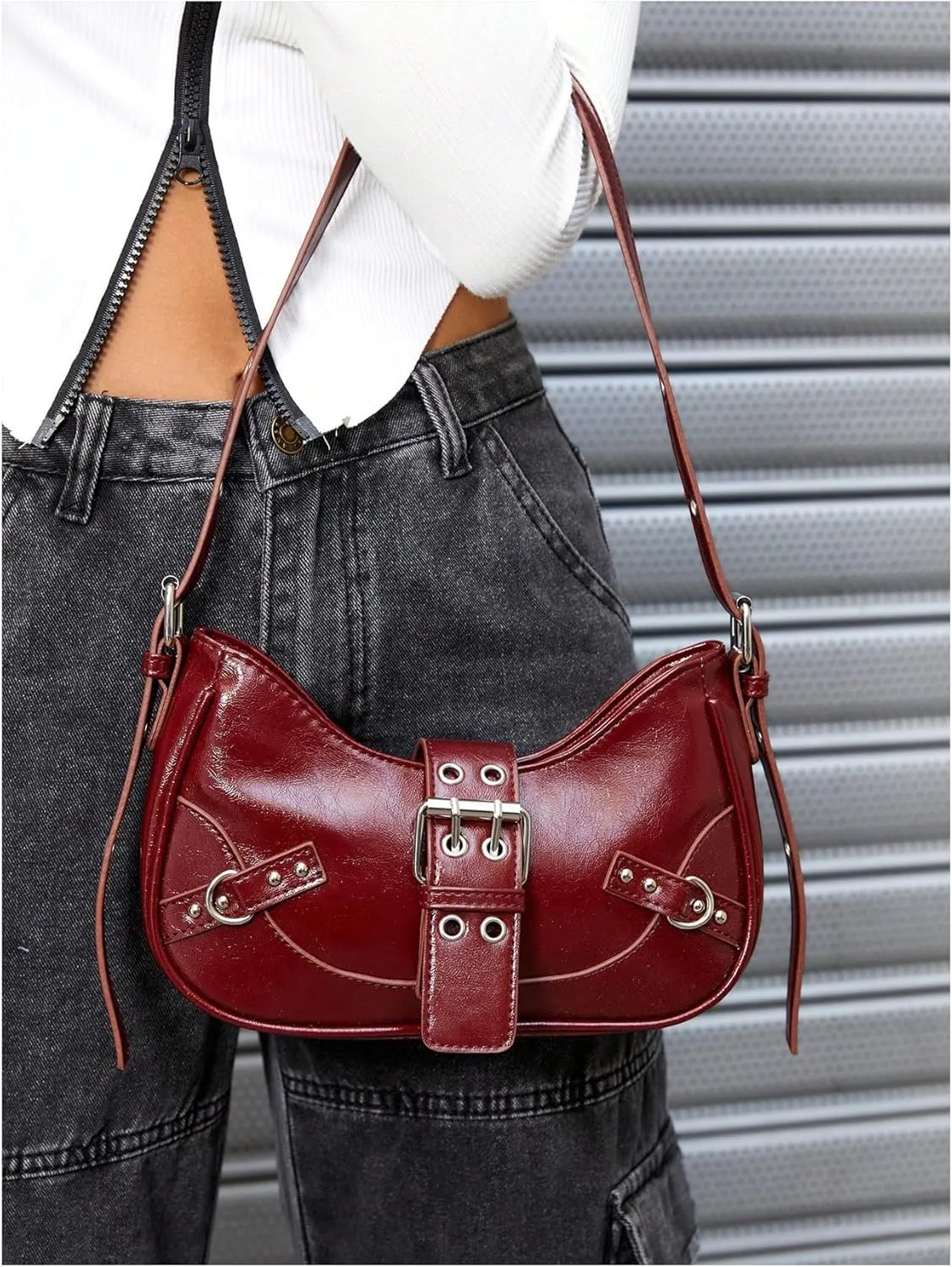 Floerns Women's Y2k Shoulder Bag Rivet Adjustable Straps Hobo Bag Punk Crossbody Purse