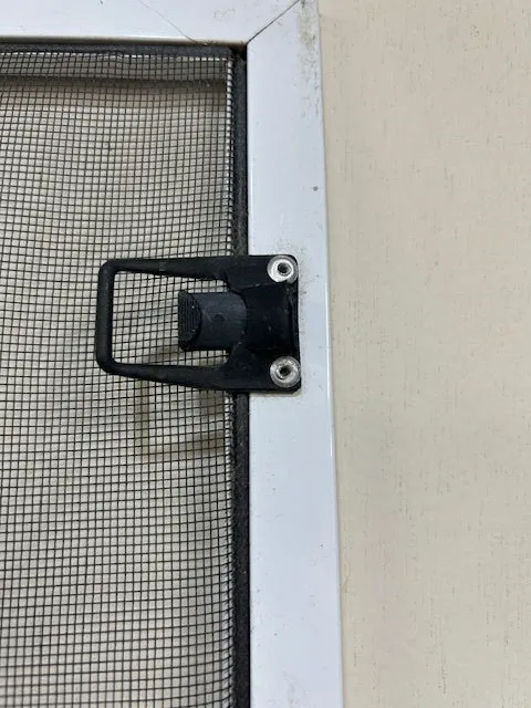Flyscreen lift tab plunger - Multifit - sold in a pack 10