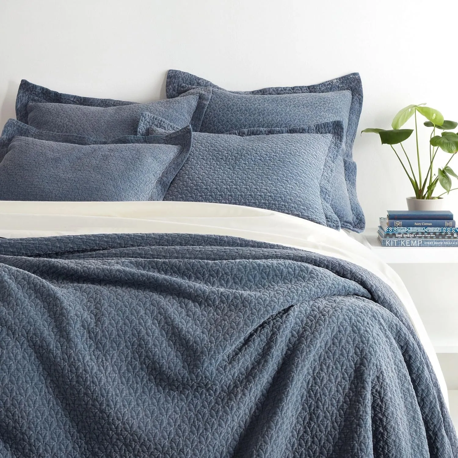 Hawley Indigo Matelasse Coverlet, King Size, Blue Solid Pattern