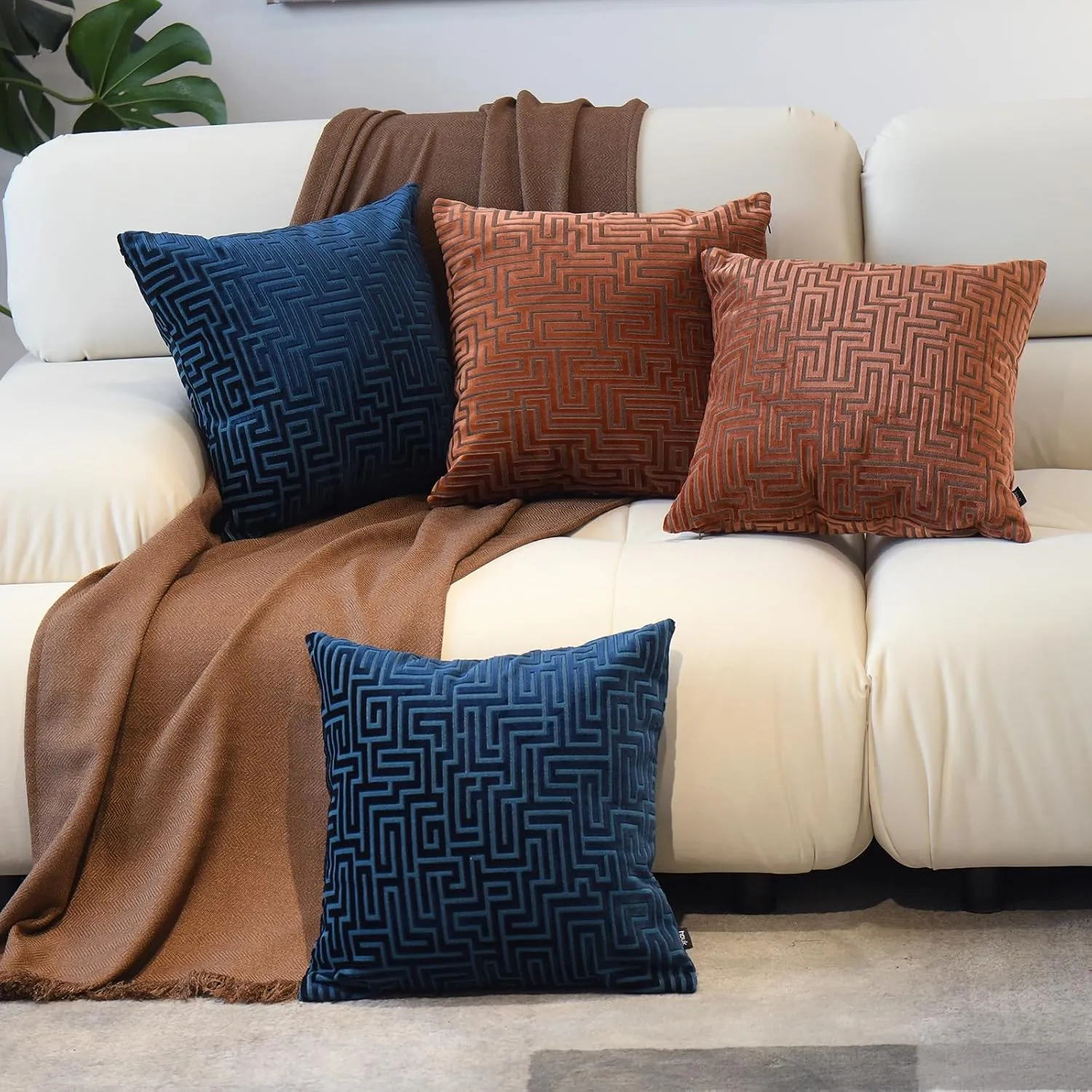 HPUK Geo Cut Velvet Throw Pillow Covers Pack of 2, 18x18 Inch Accent Cushion Covers for Living Room, Bedroom, Decorative Pillow Covers for Couch, Sofa, Chair, Navy