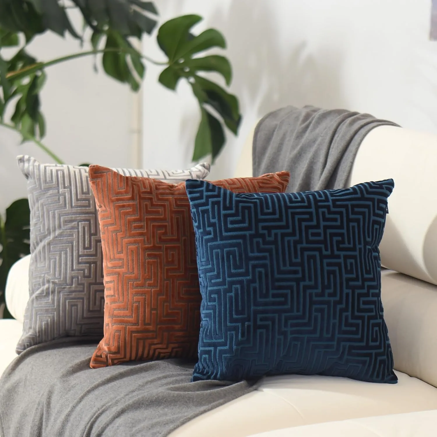 HPUK Geo Cut Velvet Throw Pillow Covers Pack of 2, 18x18 Inch Accent Cushion Covers for Living Room, Bedroom, Decorative Pillow Covers for Couch, Sofa, Chair, Navy