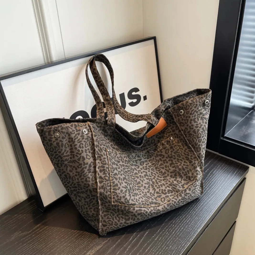 Jumbo Leopard Prints Shoulder Canvas Bags