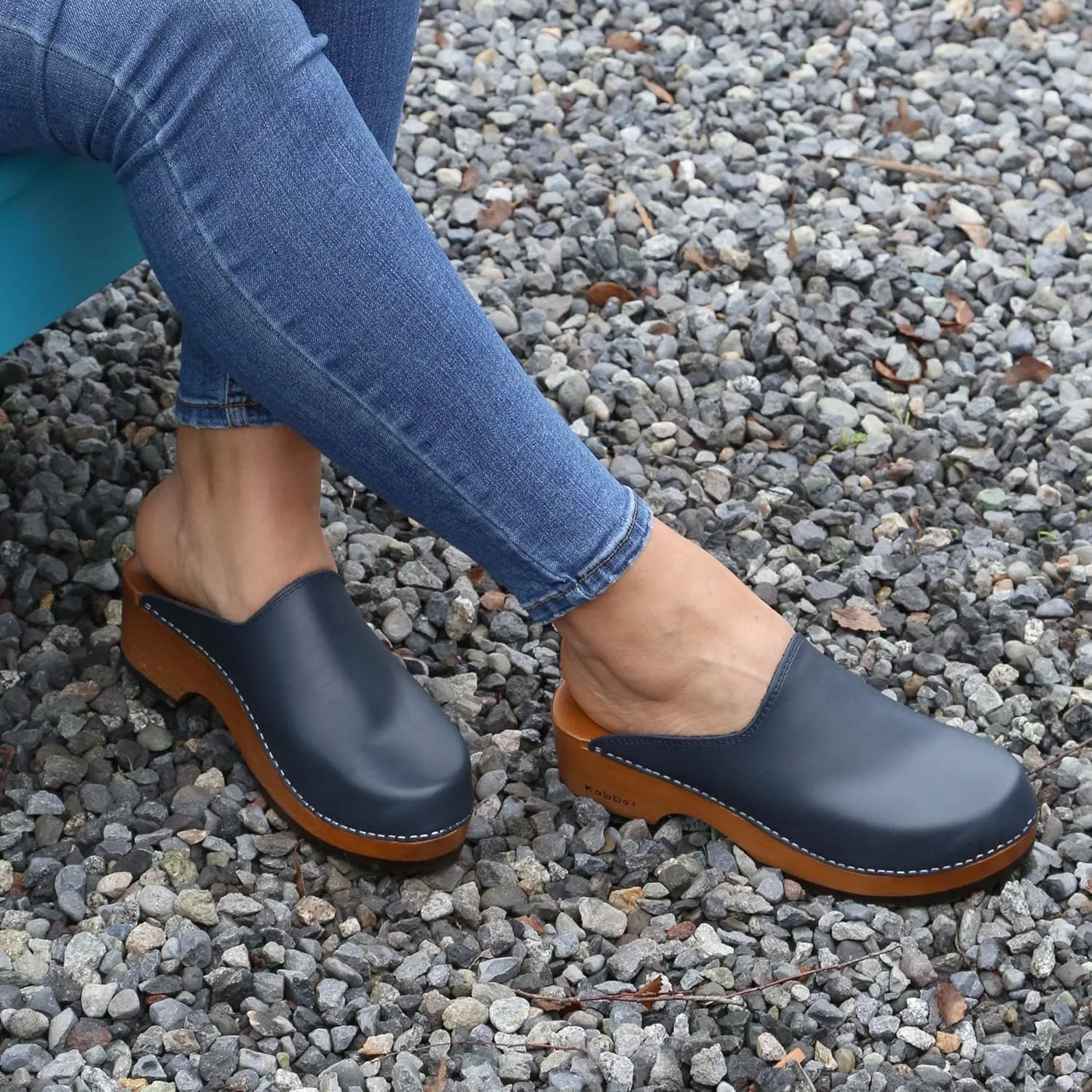 Kebba Edith - Handmade Wooden Clogs with Genuine Leather | Arch Support and Comfortable Fit | Chilean Tepa Platform and EVA Sole |Made in Villarrica, Chile