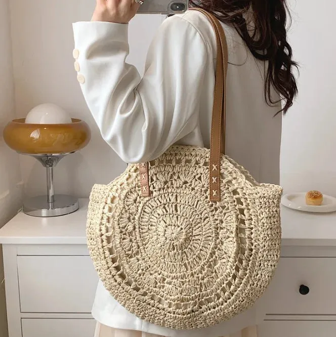 Large Capacity Fringe Straw Shoulder Bag