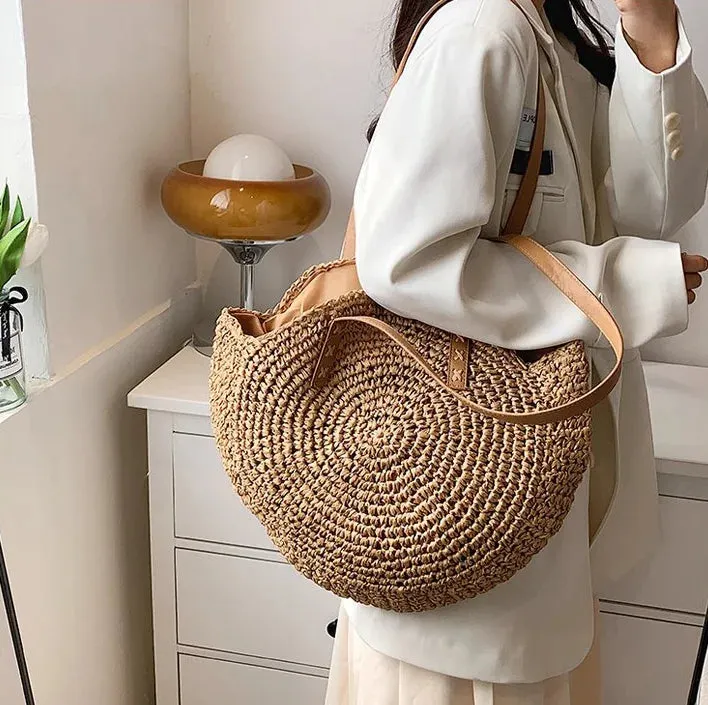 Large Capacity Fringe Straw Shoulder Bag