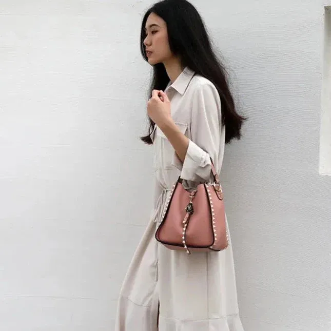 Luxe Riveted Leopard Head Lock Leather Bucket Bag - 7 Colors