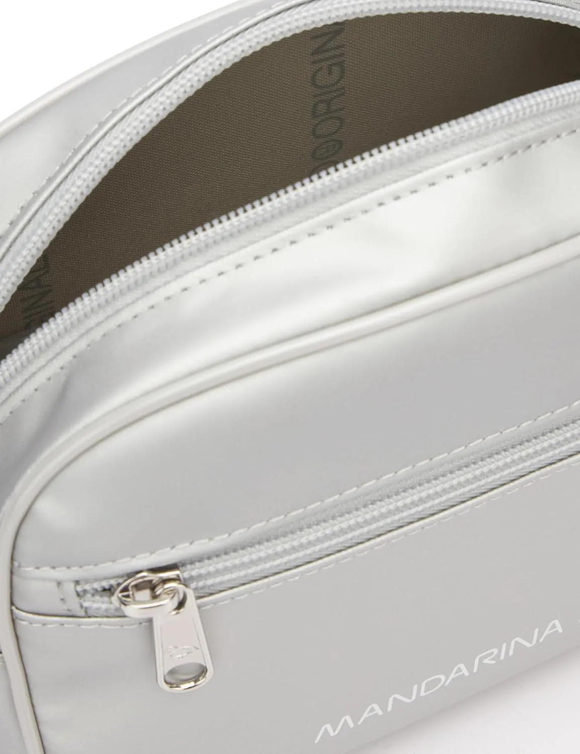 Mandarina Duck Contemporary