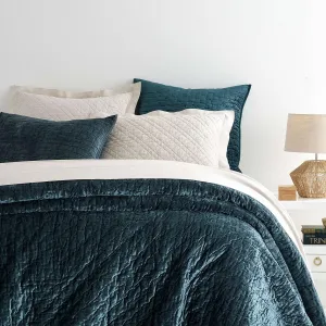 Matte Velvet Juniper Quilt, Full/Queen Size, Green Solid Pattern