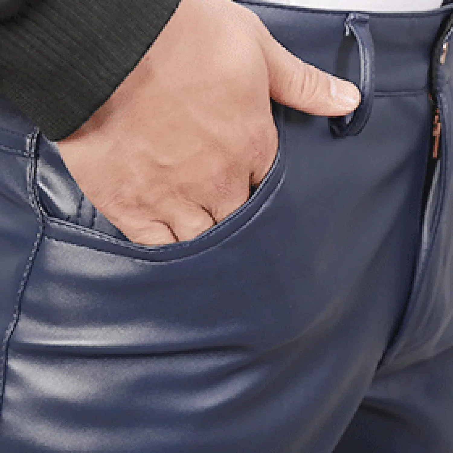 Mens Slim Fitting Leather Pants Leggings Tight Elastic Trend Motorcycle Leather Pants Moccasins