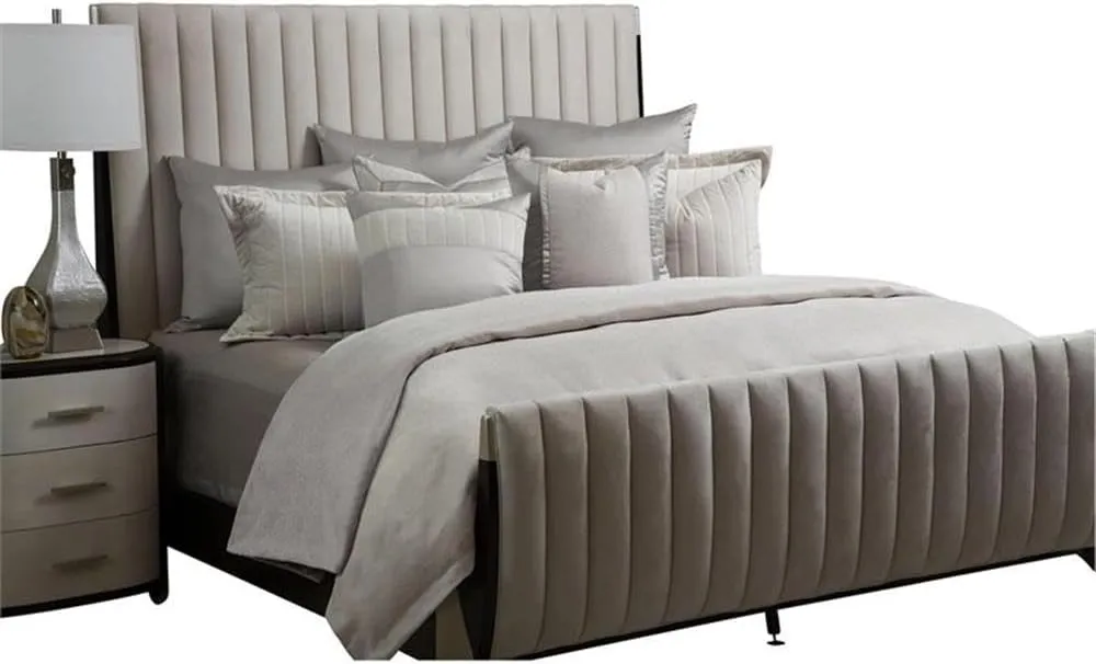 MICHAEL AMINI Skylar 10-Piece King Comforter Set in Champagne Ivory