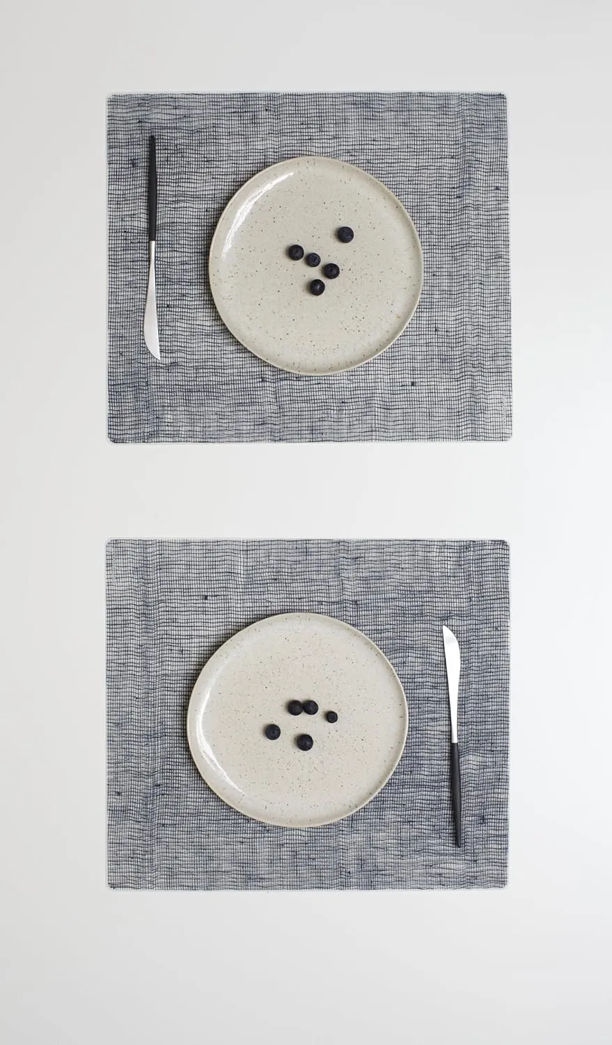 Modern Twist Placemat 100% Food-Grade Silicone, Waterproof and Reusable, Linen - Denim