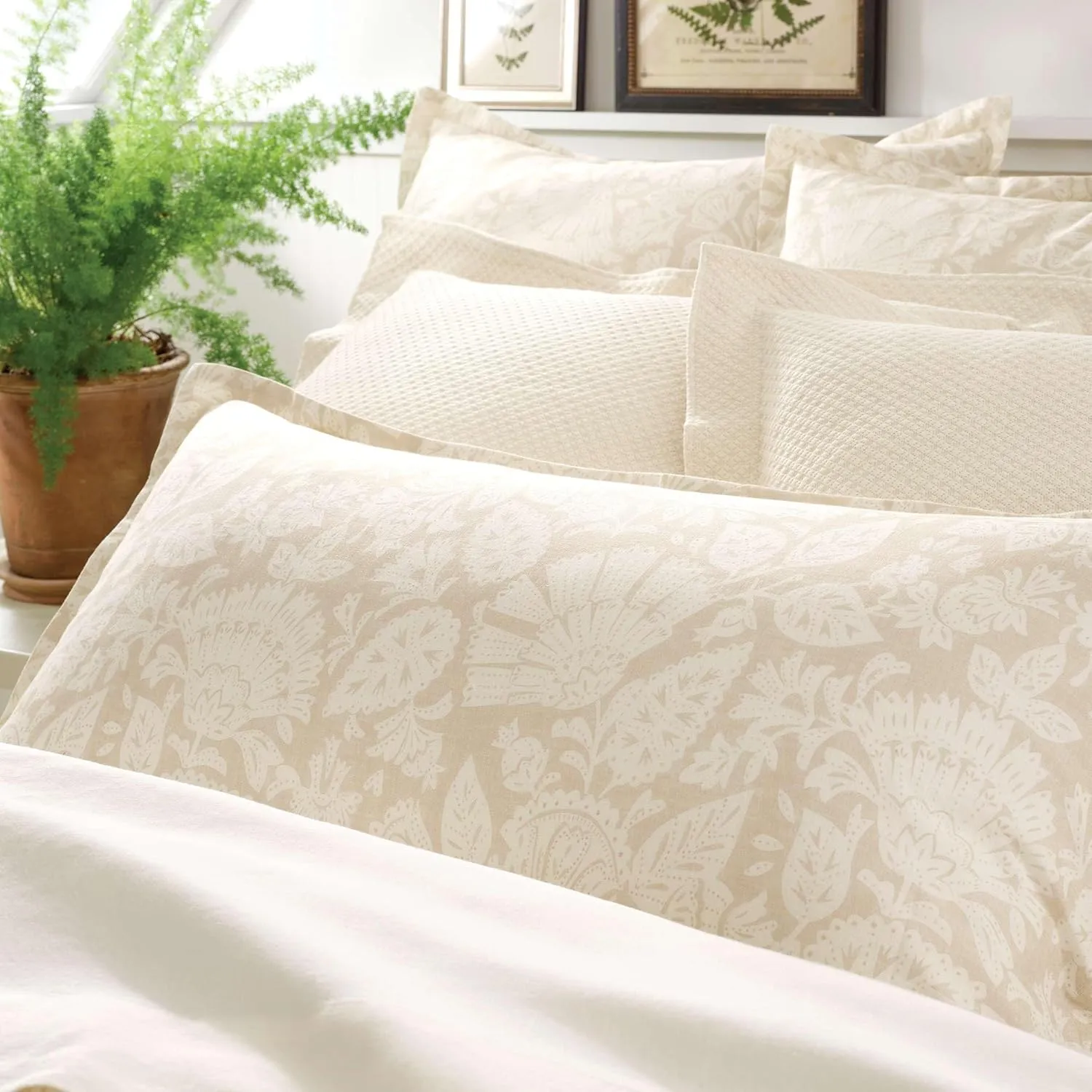 Petite Trellis Ivory Matelasse Sham, Standard Size, Ivory Solid Pattern