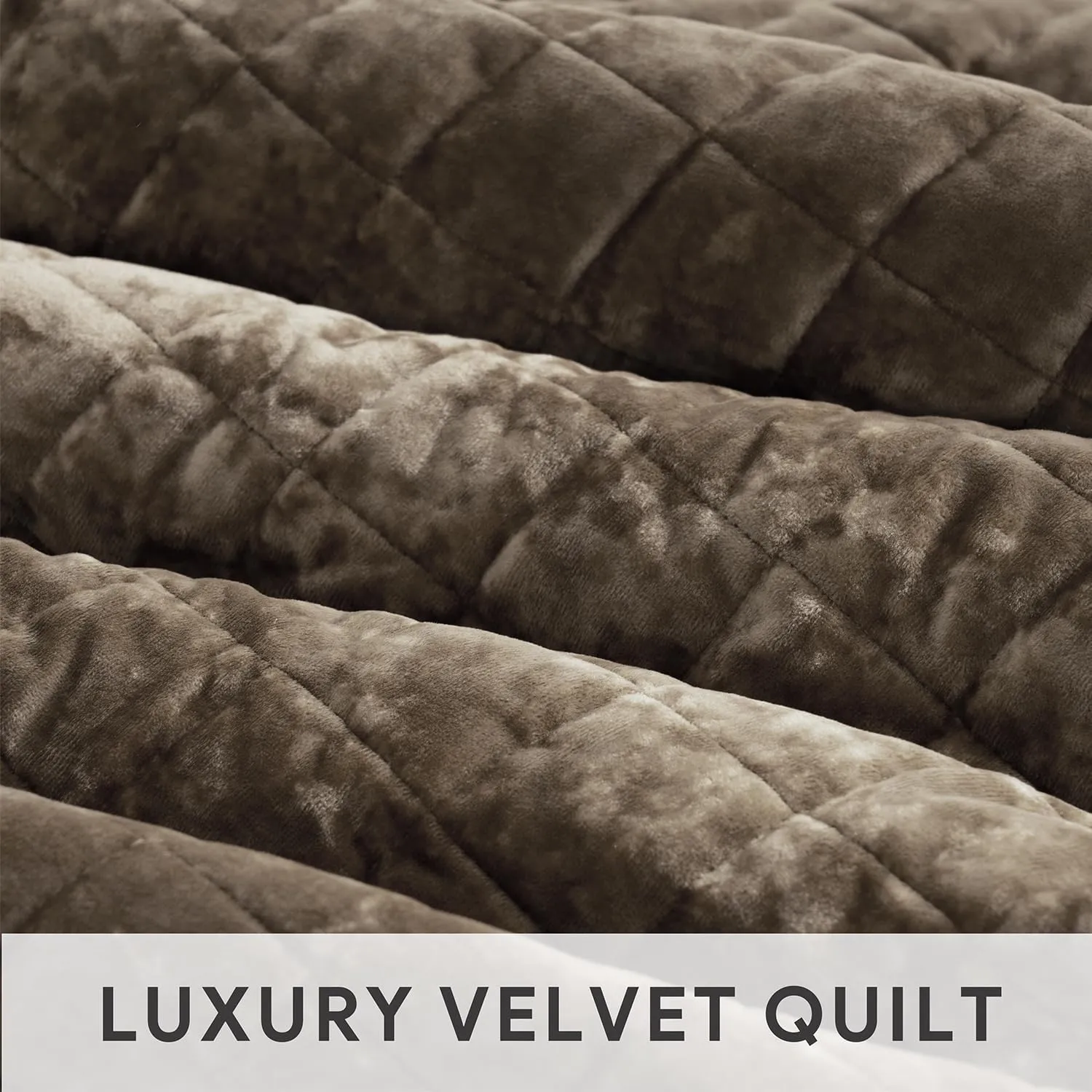 RECYCO Luxury Velvet Quilt Set King Size Bedding Sets, Ultra Soft Velvet Comforter Set, Lightweight Channel Box Stitch Oversized Bedspread Coverlet for All Season, with 2 Shams, Mocha Brown