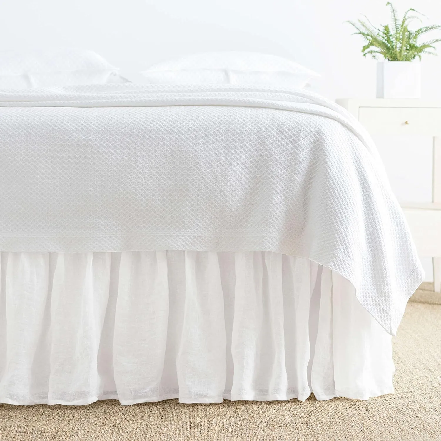 Savannah Linen Gauze White Bed Skirt, Twin Size, White Solid Pattern