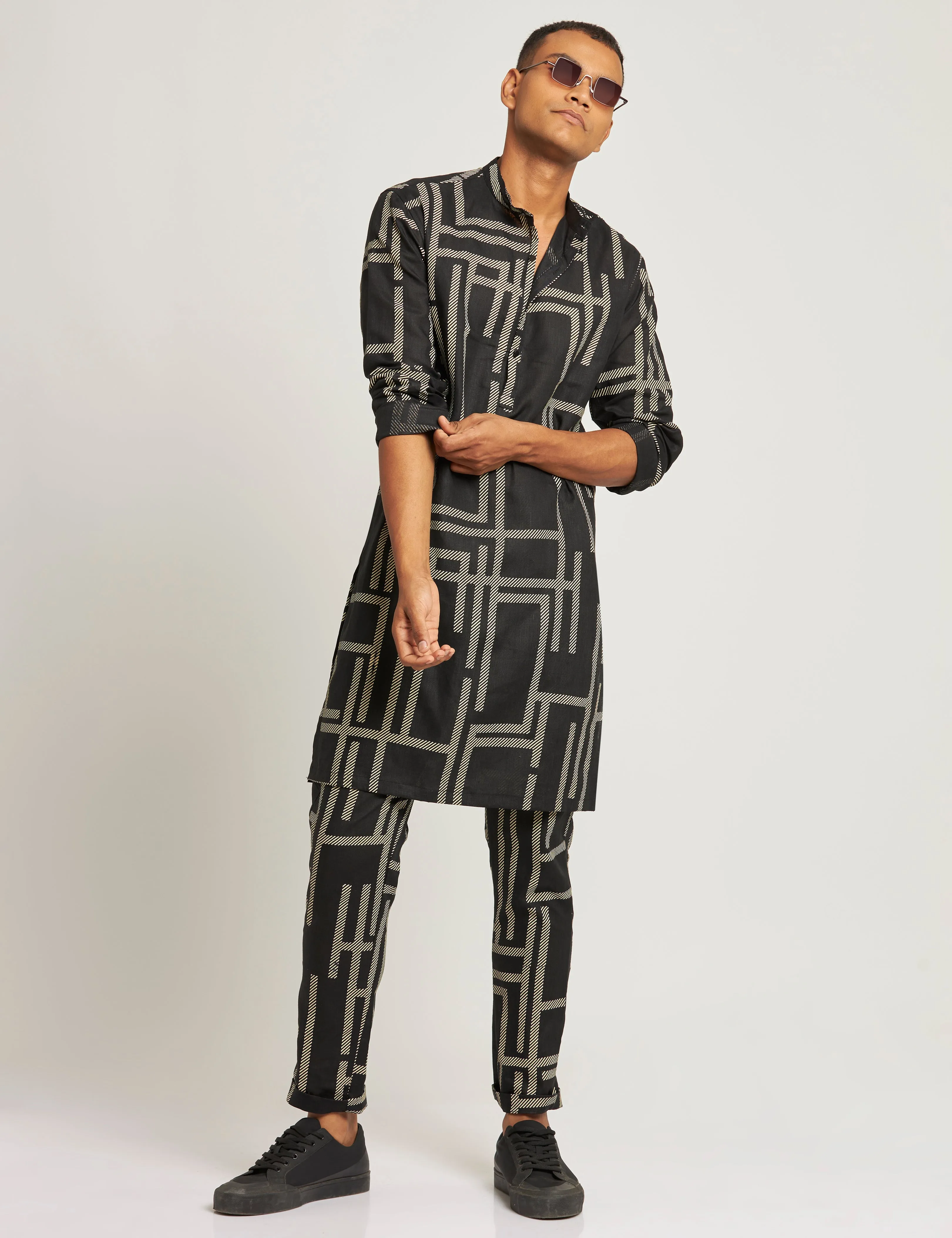 SHERWOOD SET MAZE - BLACK