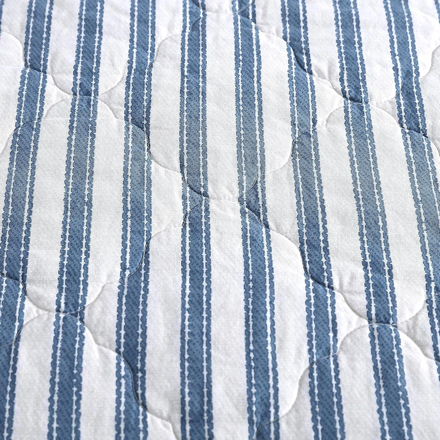 Stone Cottage - Twin Quilt Set, Reversible Cotton Bedding with Matching Sham, Ideal Bedding Set (Willow Way Indigo, Twin)
