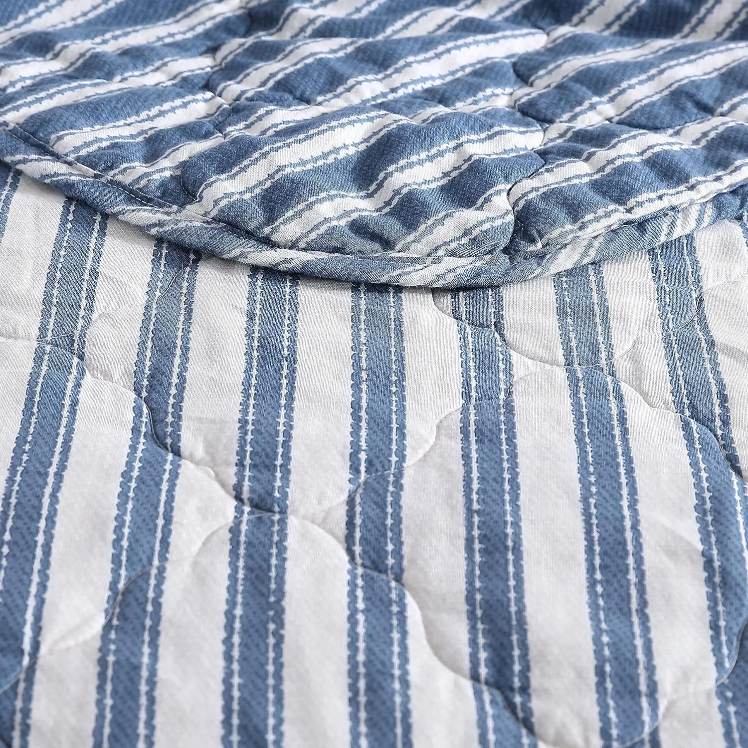 Stone Cottage - Twin Quilt Set, Reversible Cotton Bedding with Matching Sham, Ideal Bedding Set (Willow Way Indigo, Twin)