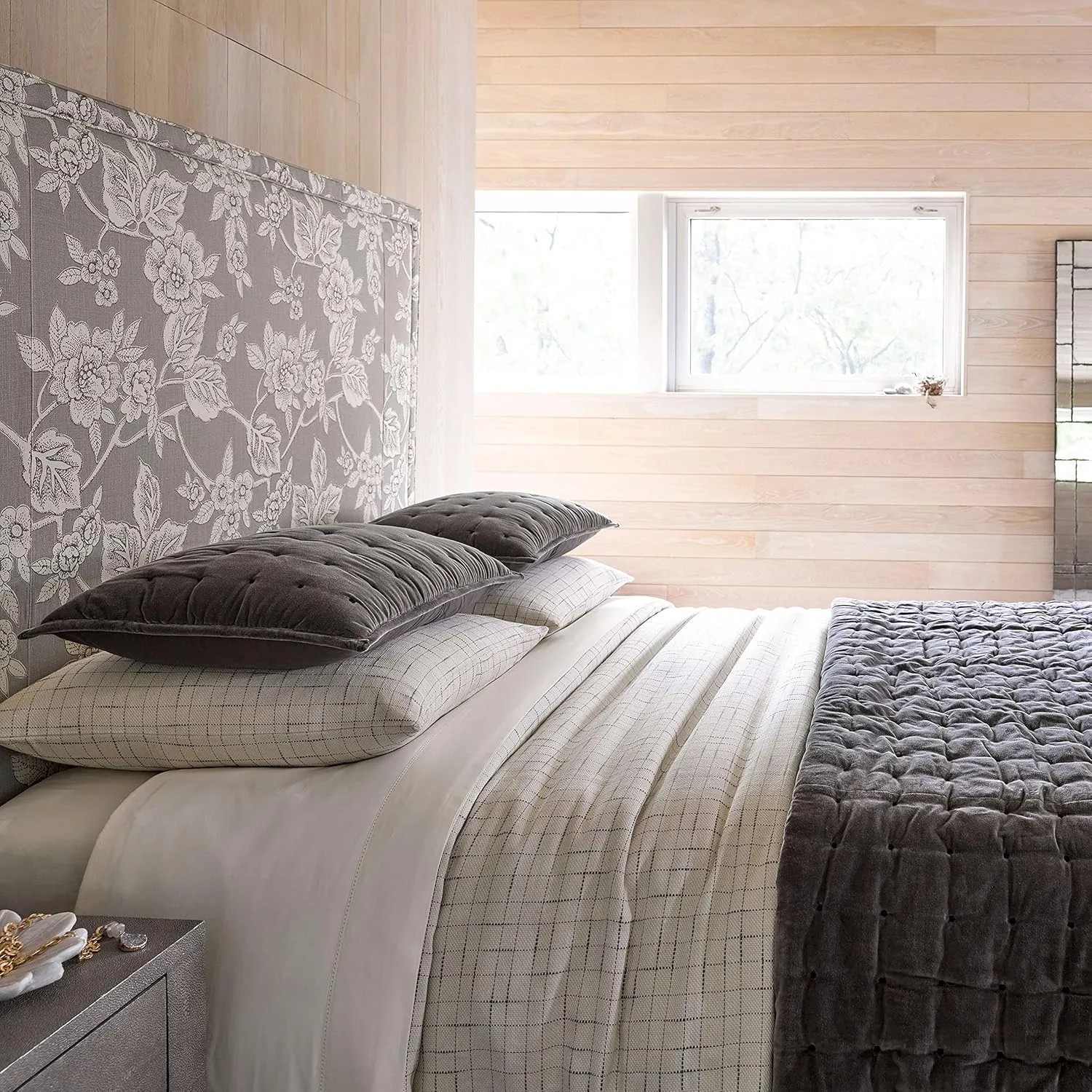 Vienna Velvet Shale Quilt, King Size, Grey Solid Pattern
