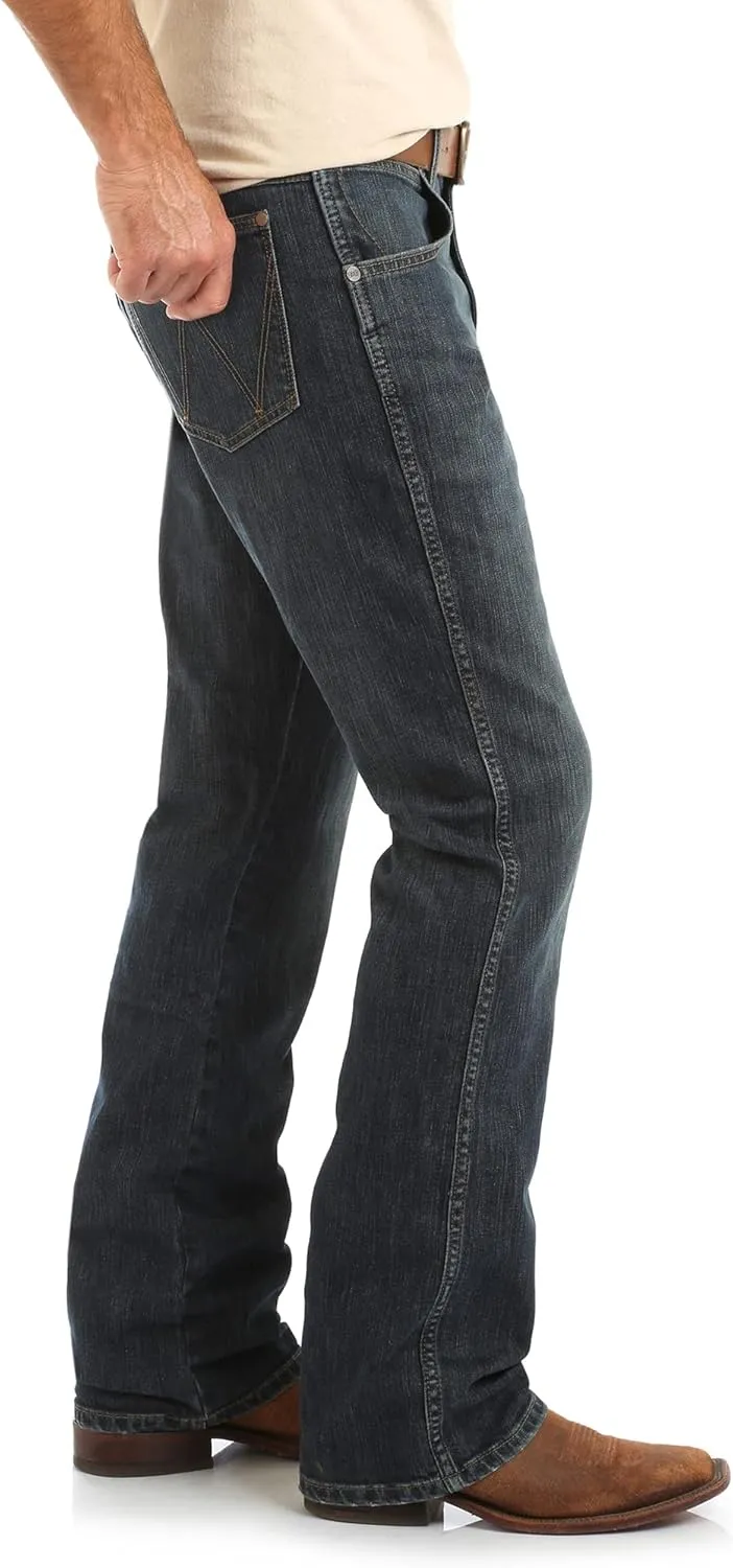 Wrangler Men's Retro Relaxed Fit Bootcut Jeans