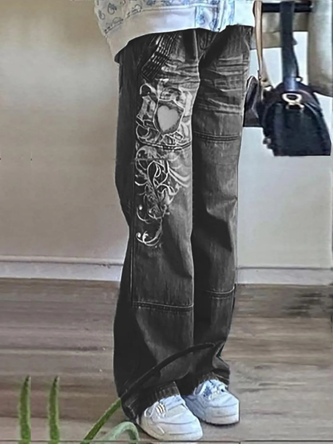 Xineicy Women's Low Rise Heart Pattern Baggy Jeans Washed Wide Leg Denim Cargo Pants