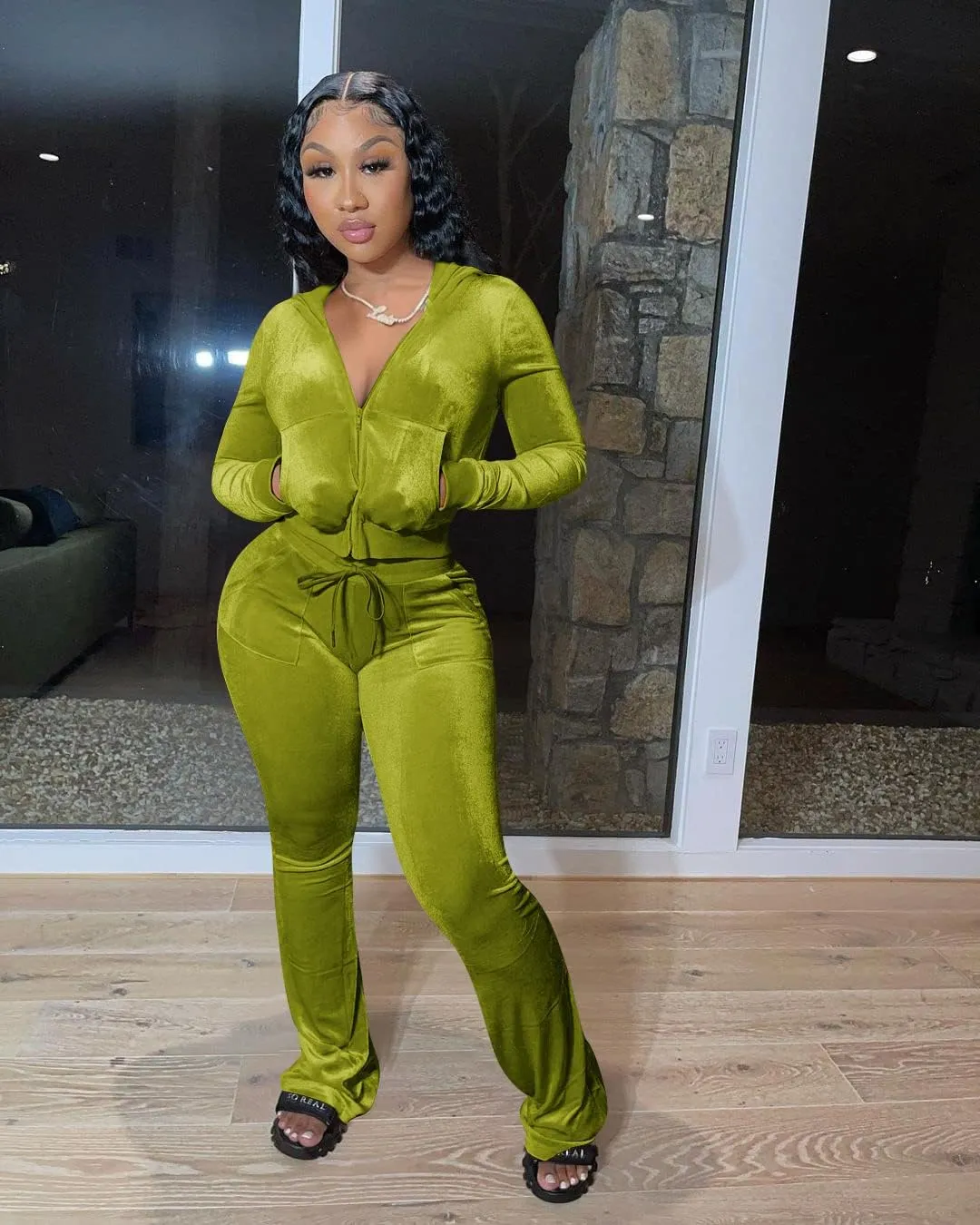 Yeshire Womens 2 Piece Outfits Velvet Sweatsuits Zip-up Hoodie Jacket Casual Jogging Set Tracksuit Set with Pockets