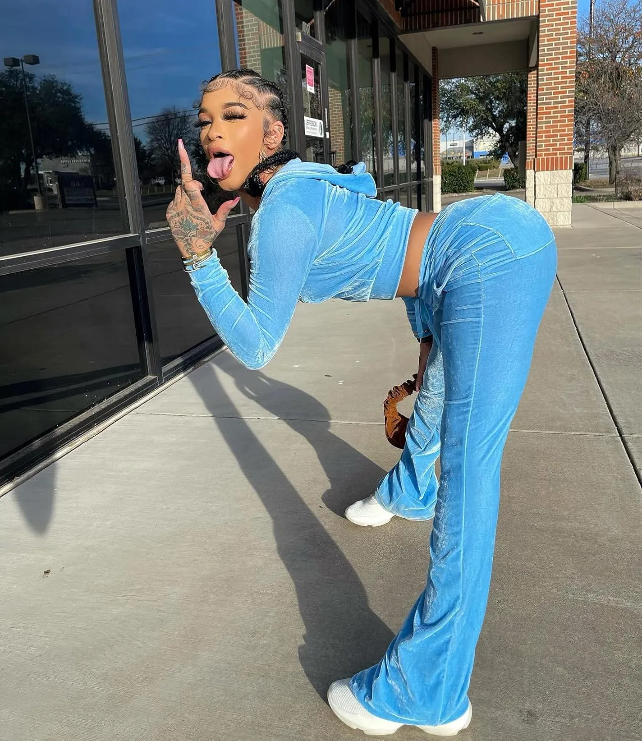 Yeshire Womens 2 Piece Outfits Velvet Sweatsuits Zip-up Hoodie Jacket Casual Jogging Set Tracksuit Set with Pockets