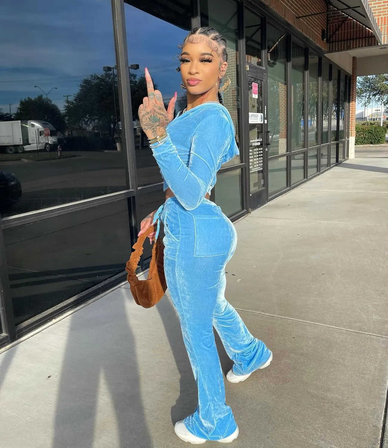 Yeshire Womens 2 Piece Outfits Velvet Sweatsuits Zip-up Hoodie Jacket Casual Jogging Set Tracksuit Set with Pockets